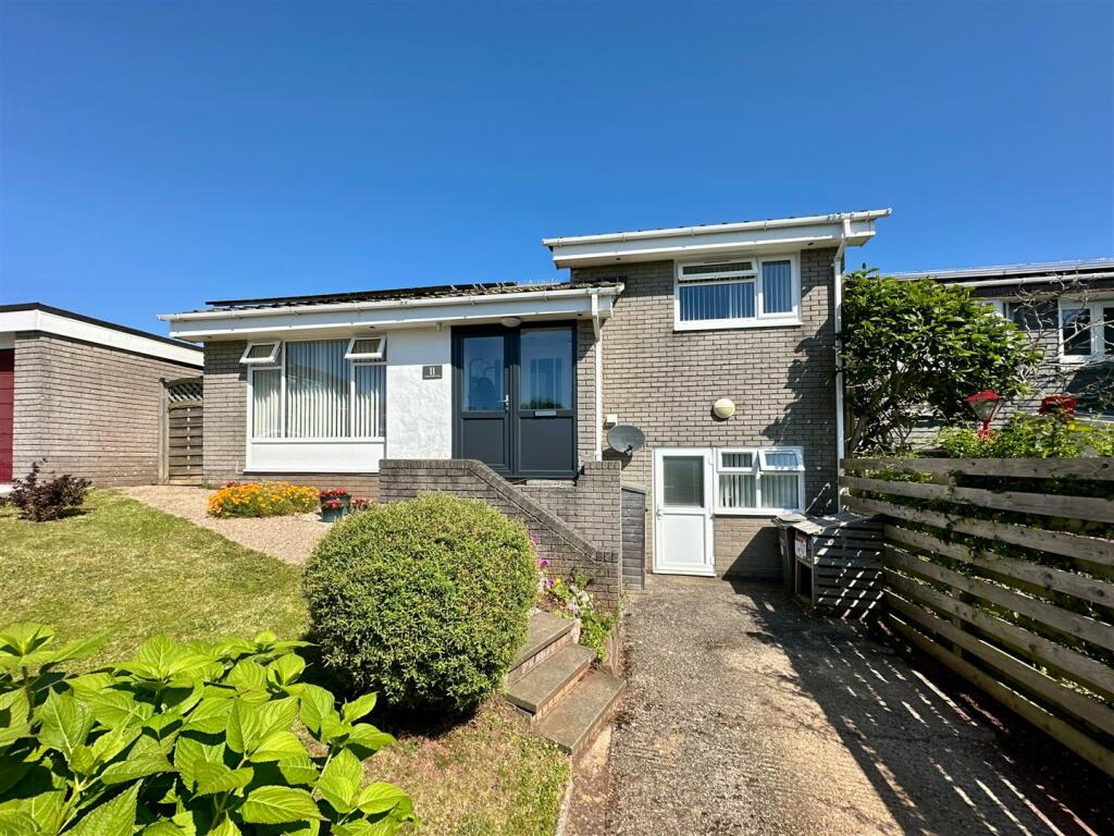 Front &amp; Driveway.JPG