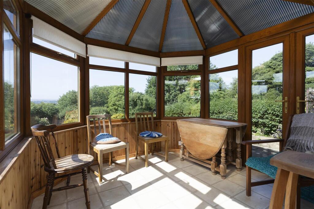 Bramleys Estate Agents - Lydgate Drive - Lepton (3