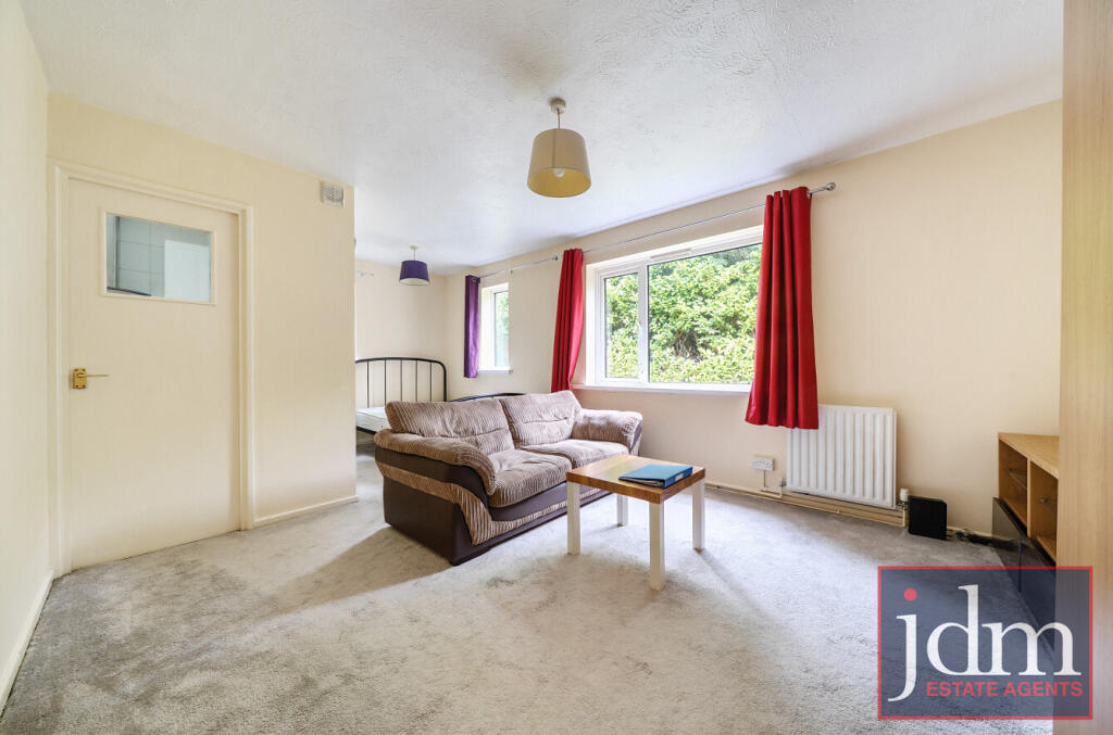 00e927dd-88be-407...