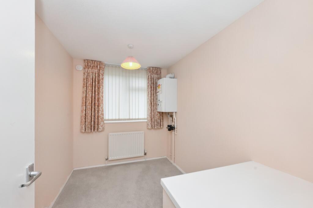 44 Downfield Road, Cheshunt, EN8 8SZ