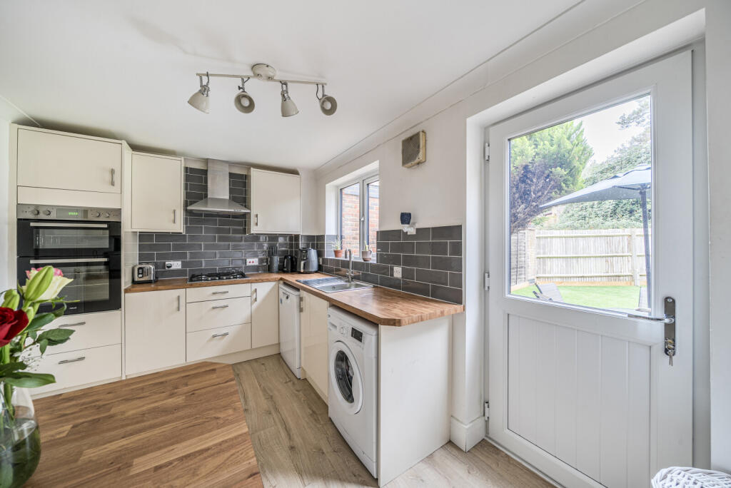 1363642-5-68e8da8...