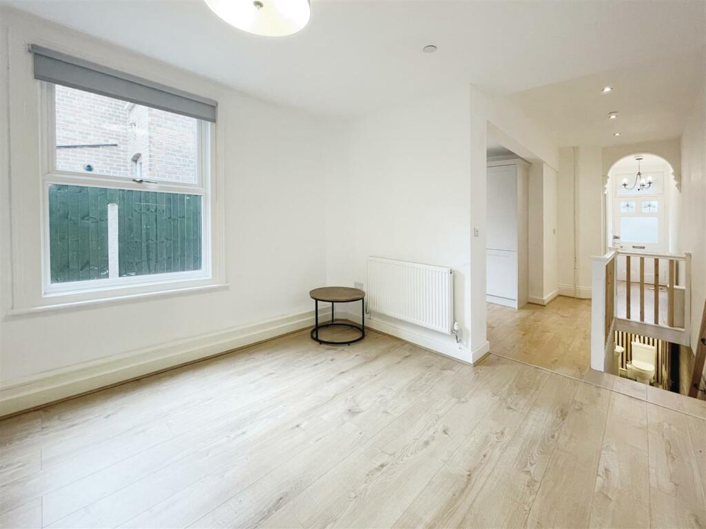 Crosby Road, West Bridgford, Nottingham NG2 5GG