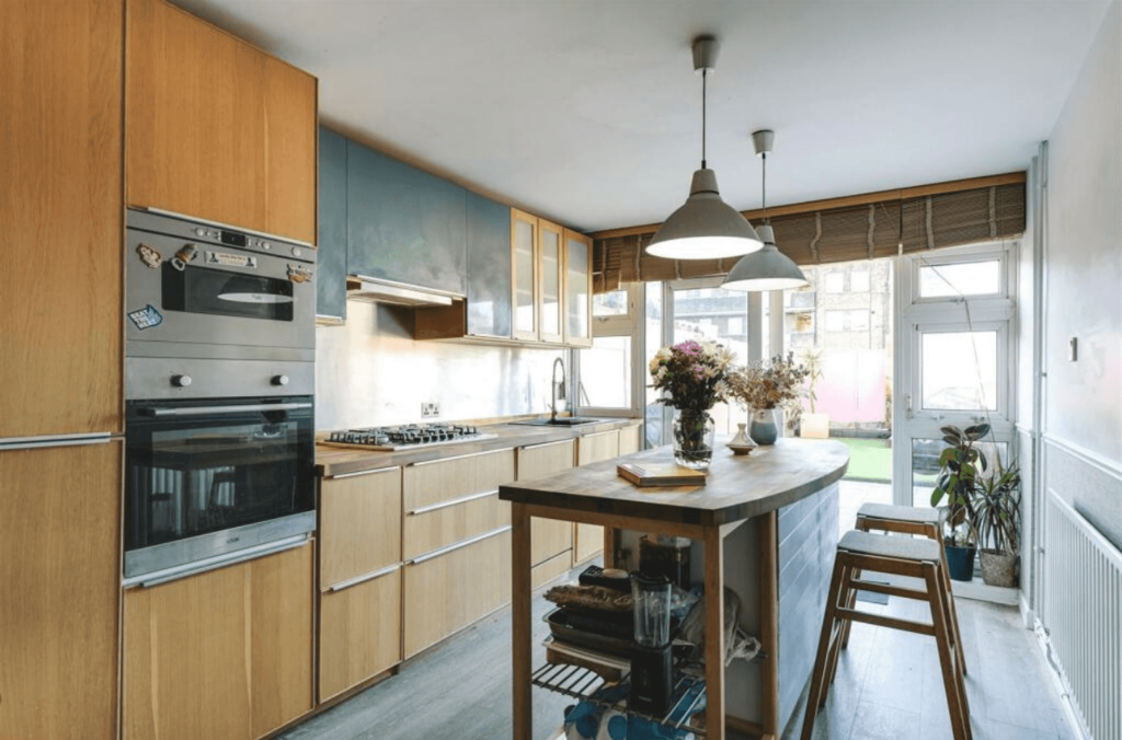 KITCHEN/DINER ONE