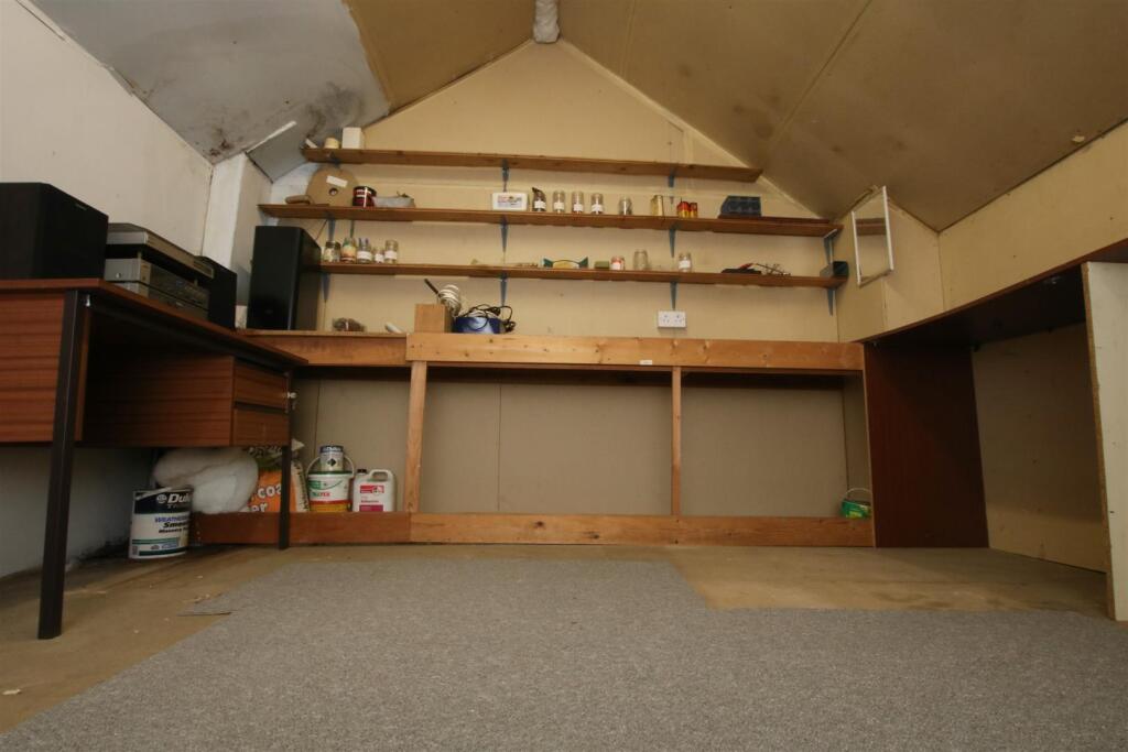 LOFT SPACE