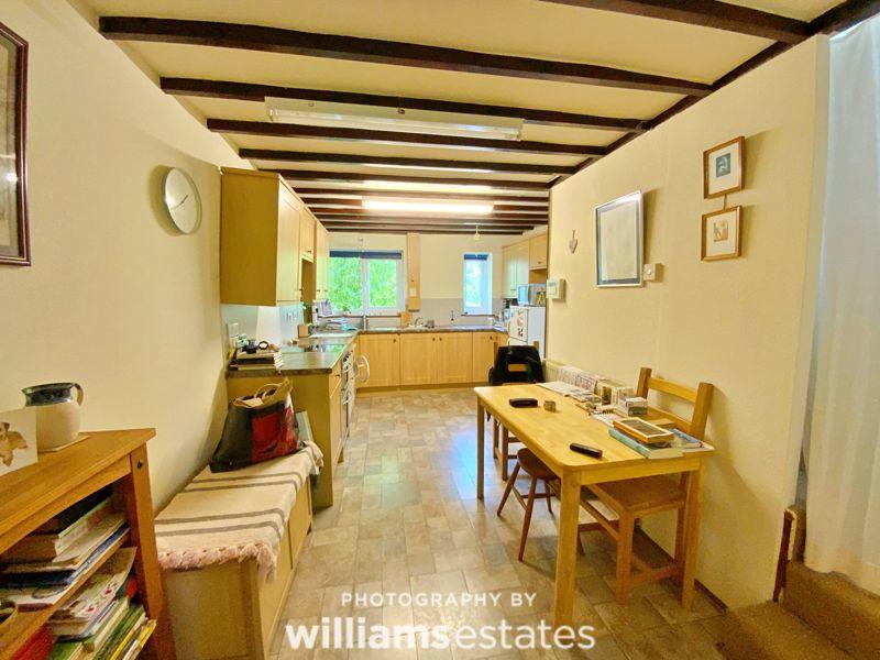 Kitchen/ Dinin...