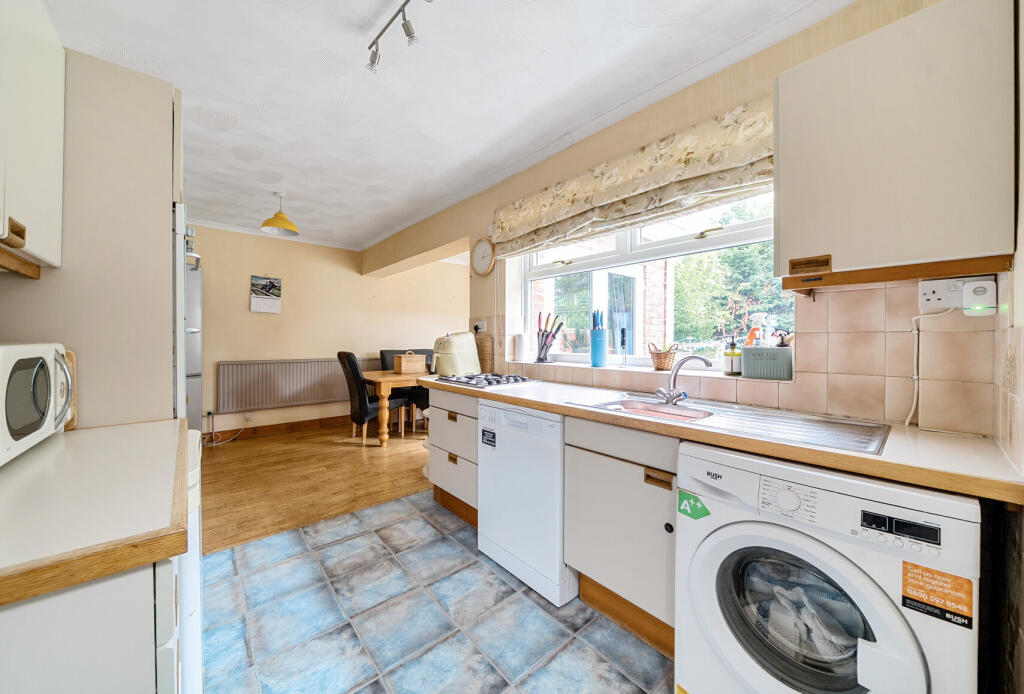 1354937-11-68cac5...