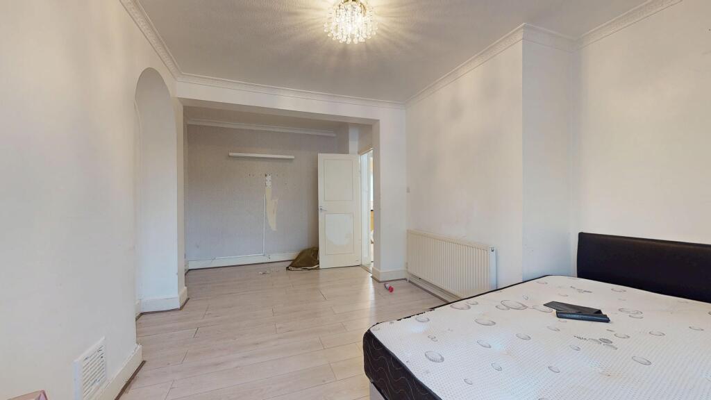 15 Peabody Estate, Lordship Lane, Tottenham, London, N17 7QJ