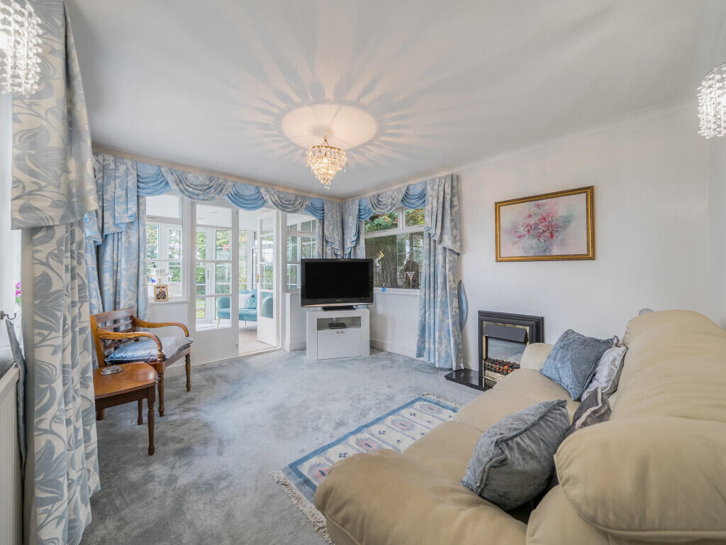 1369972-27-68fb69...