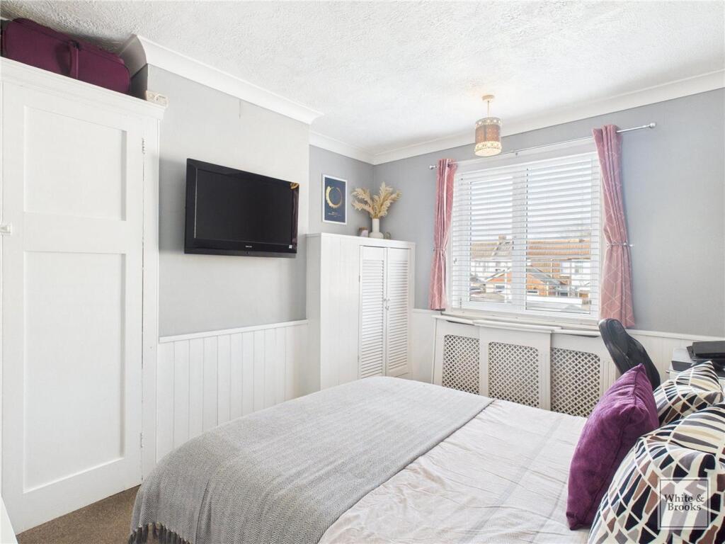 Bedroom 4.jpg