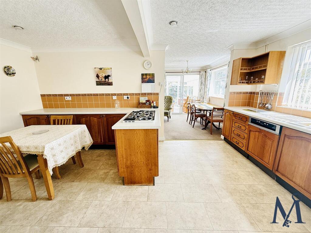Open Plan Kitchen Diner