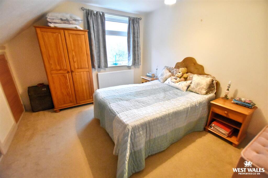 13 - 2025-12-01T132535.337.jpg