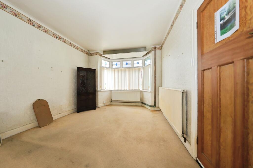 Lounge/ Dining Room