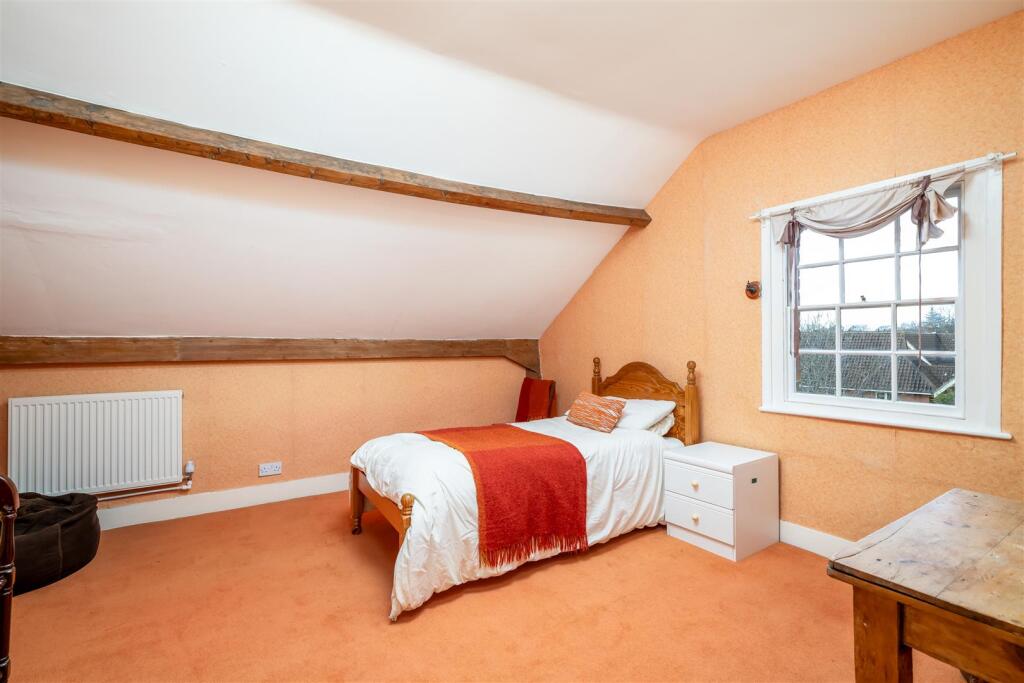 250315 - 4 The Crescent, Bedford - 47.jpg
