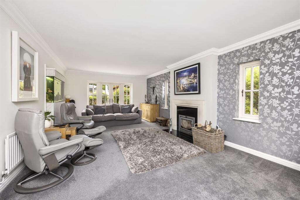 First Avenue 81 R Luff-004.JPG