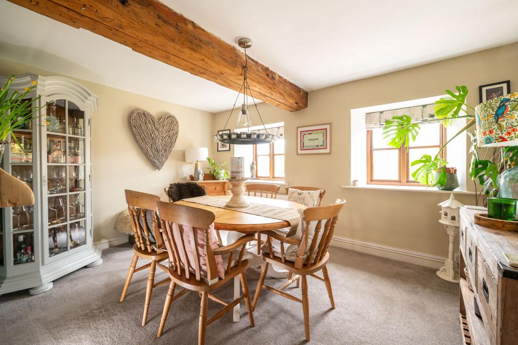 Bedroom 4/Dining Room