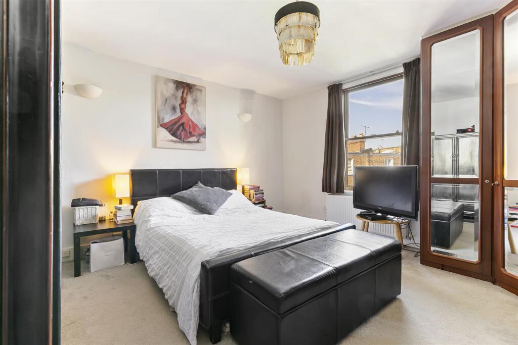 Pricipal Bedroom