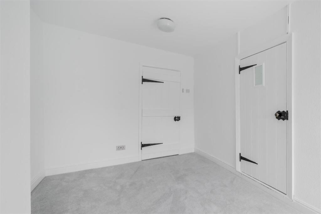 Bedroom3-4.jpg