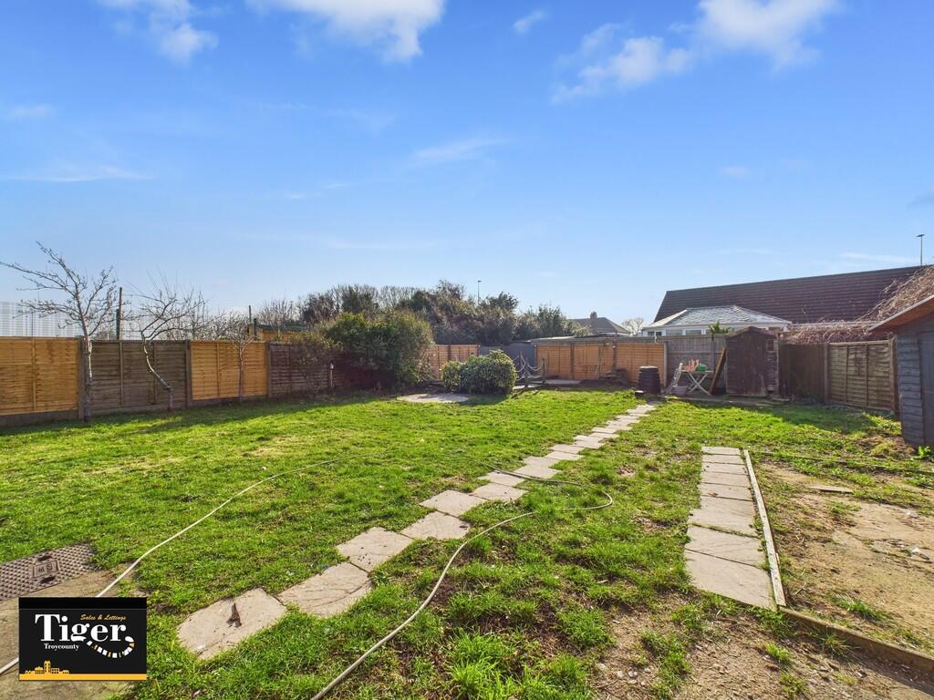 CAM02176G0-PR0508...