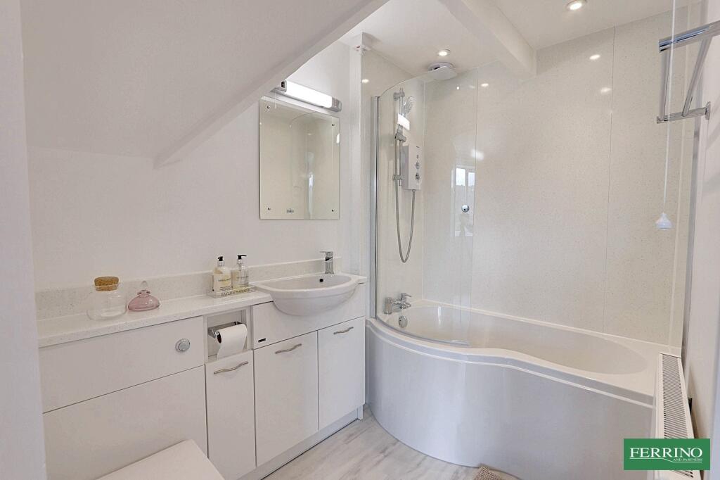 Bedroom 2 En-suite