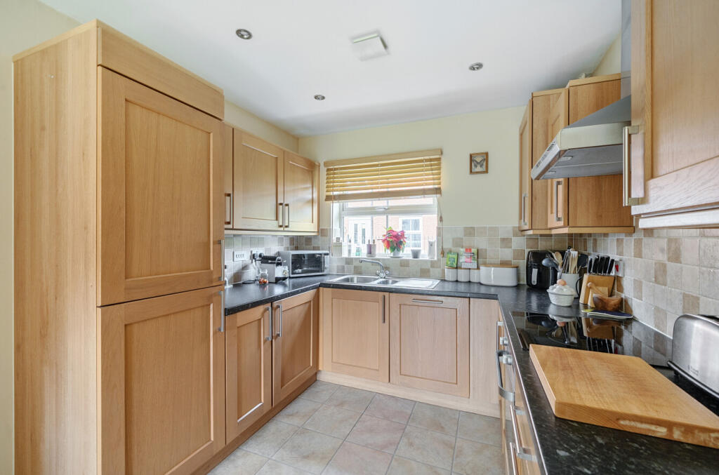 12968748683098a65905f