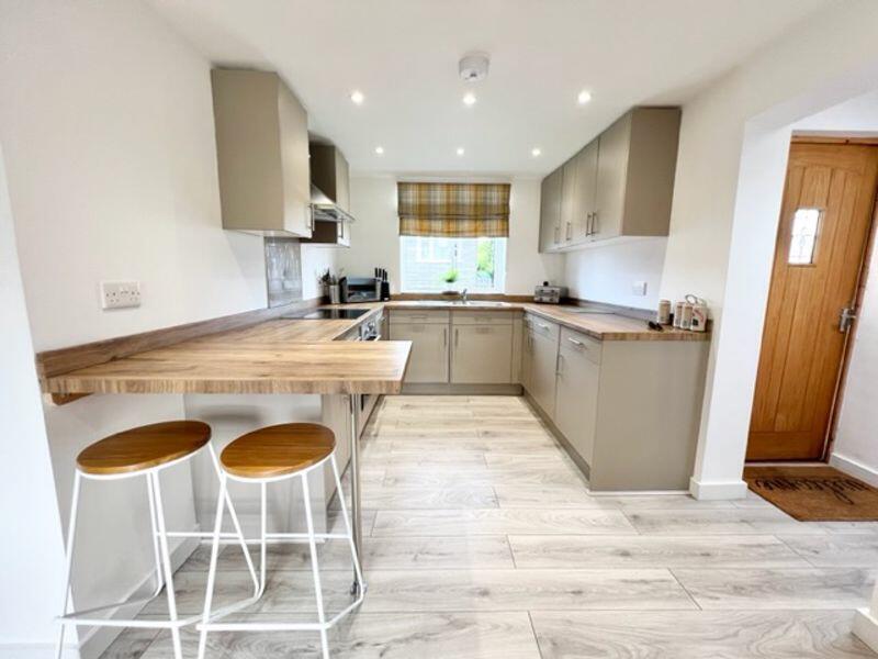 Kitchen breakfast room