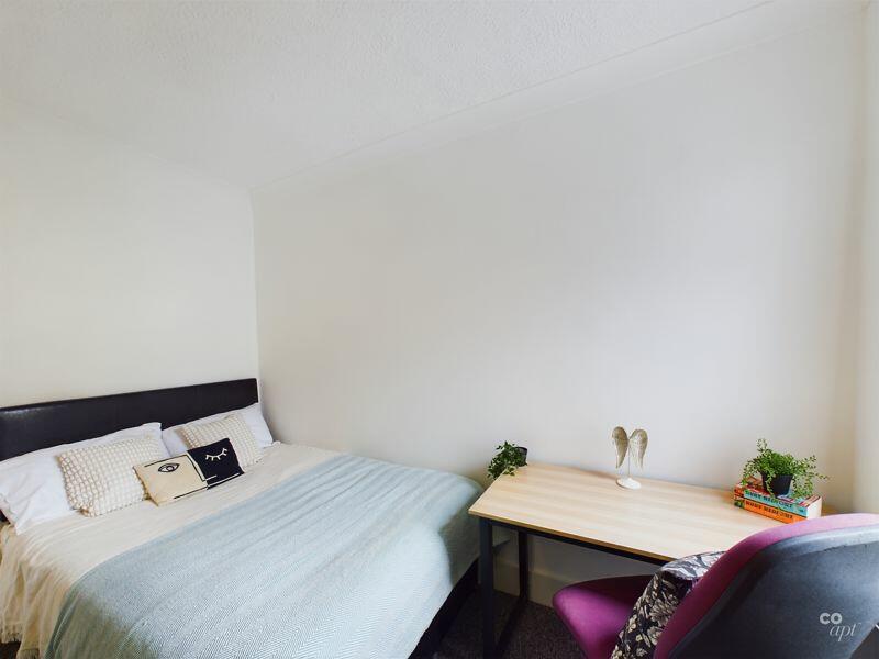 bed 4