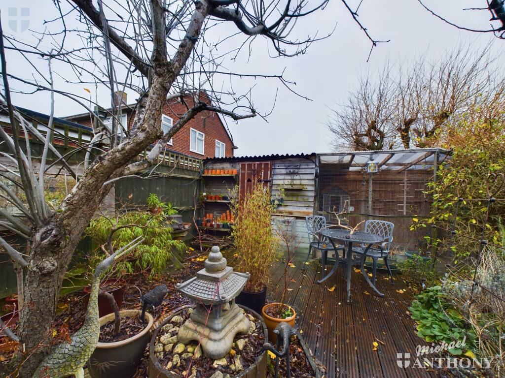 CAM03218G0-PR0462-STILL019