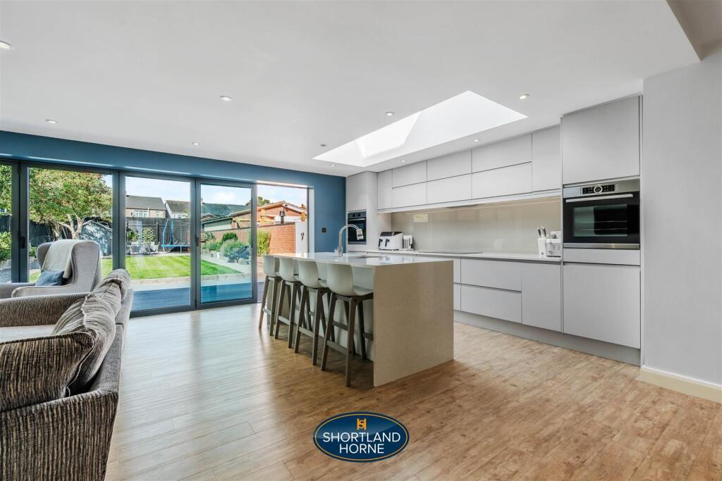 kitchen/family room