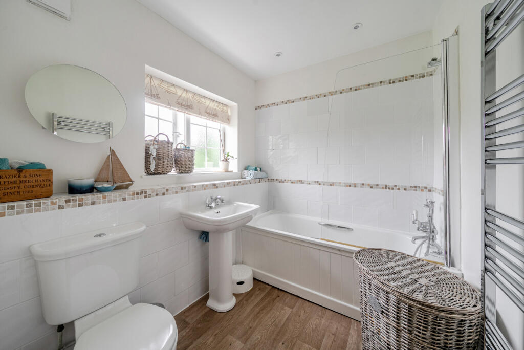 1305531-4-68494a6...