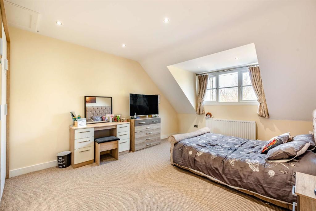 8539368-interior16-800.jpg