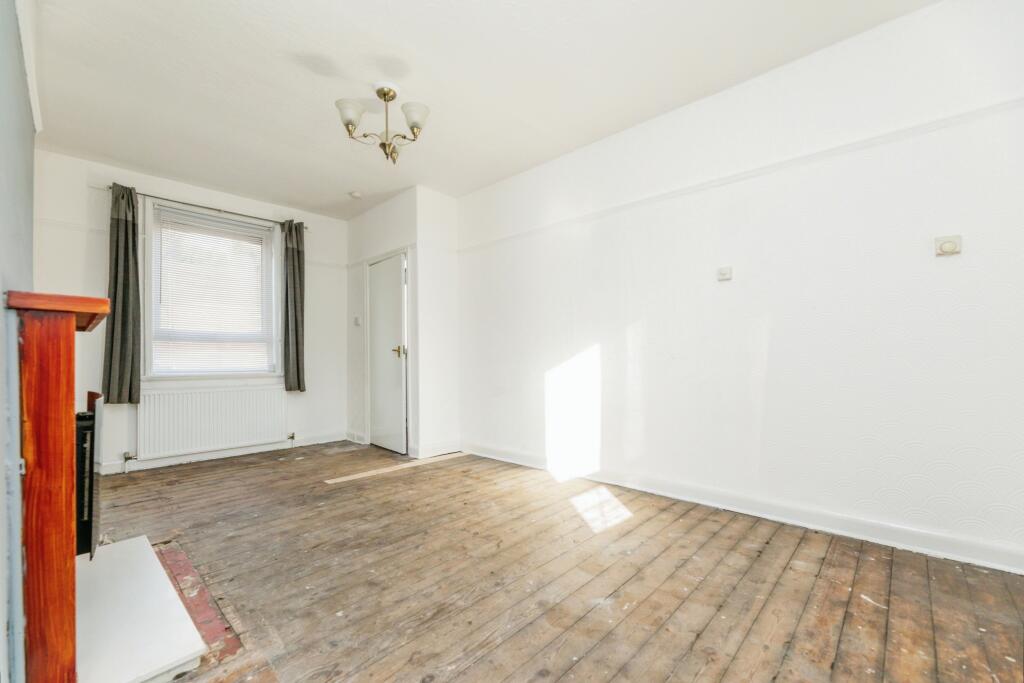 PHOTOGRAPHY