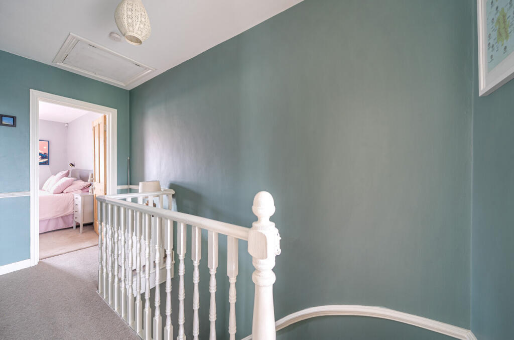 1298949-5-6835881...