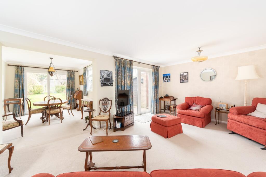 Sitting/Dining Room
