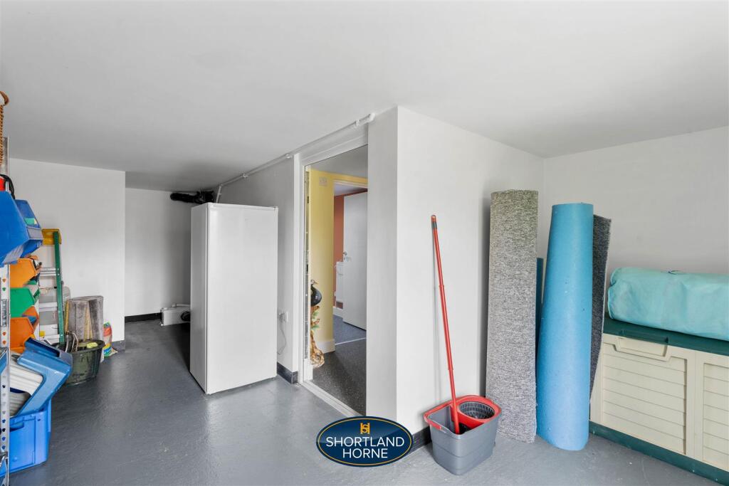 25 Brookside Avenue, Stretton WM (32 of 54).jpg