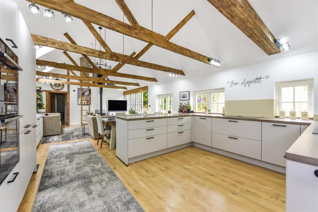 Kitchen/Sitting Room