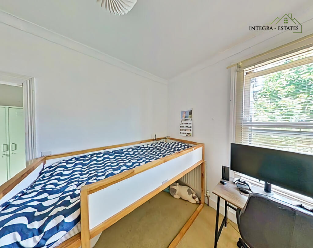 Middle bedroom two