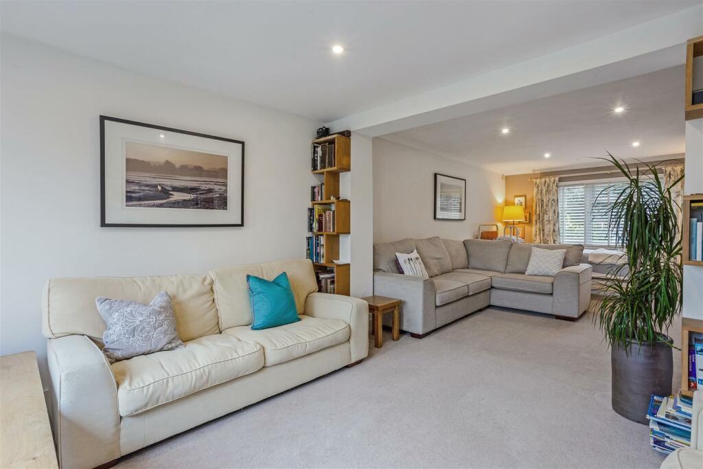 Sitting Room / Snug