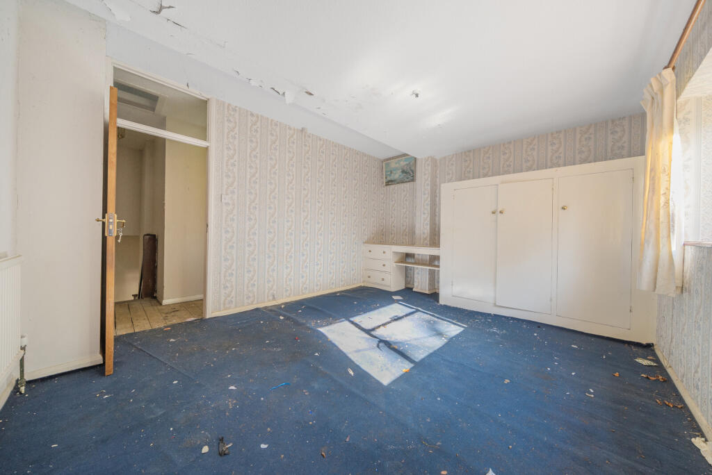 1295165-22-682770...