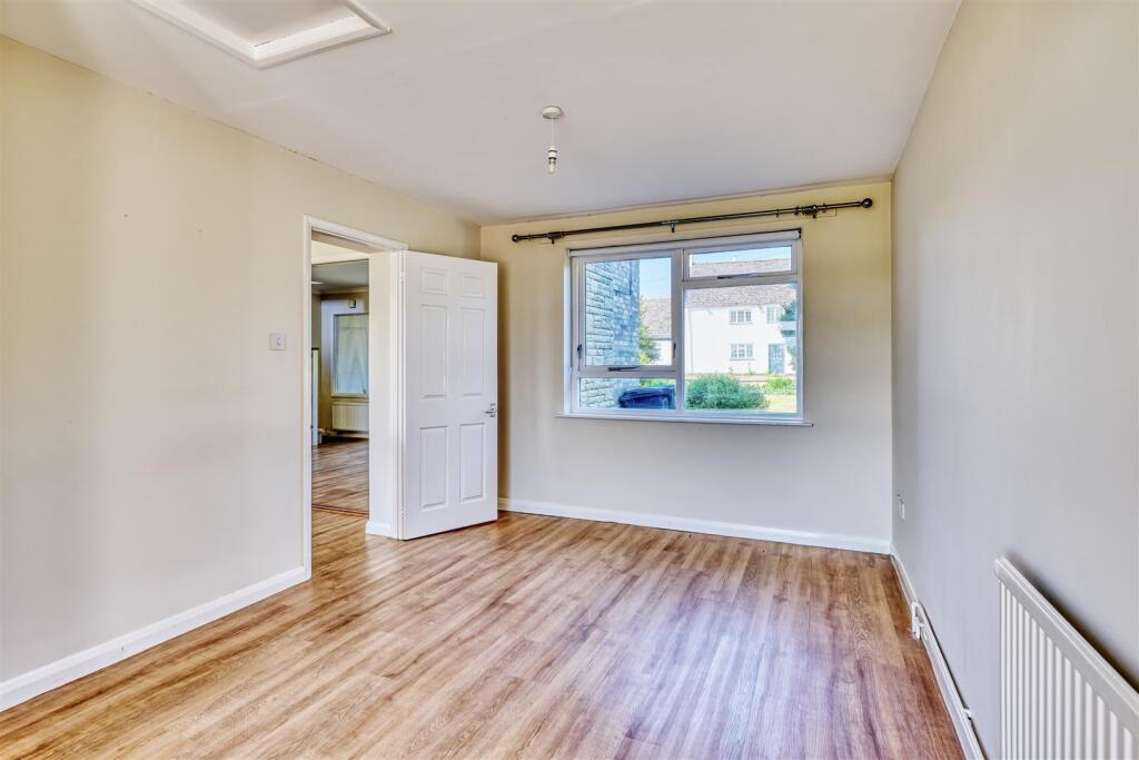 16-1 Fotheringhay rd Nassington-16.jpg