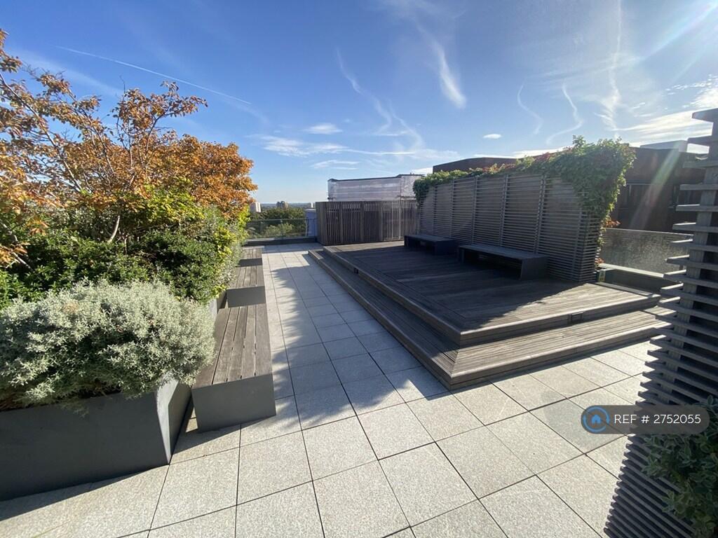 Roof Garden 2