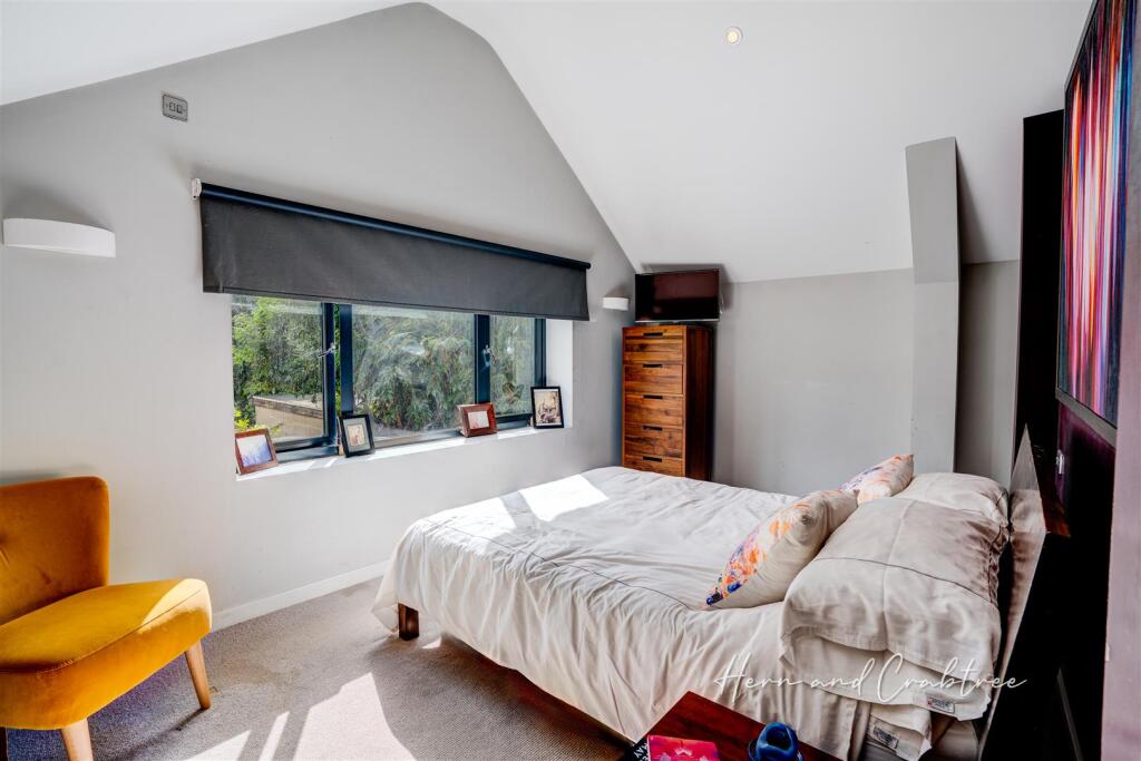 Wyndham Road, Pontcanna, HernCrabtree (45).jpg