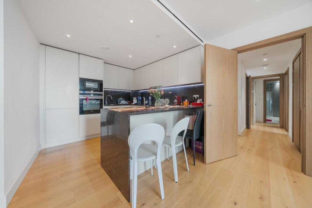 Admiralty House E1W 2AH-2.jpg