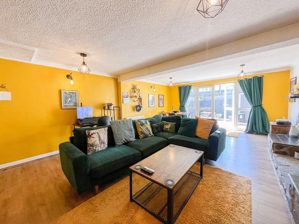 Living/Dining Room