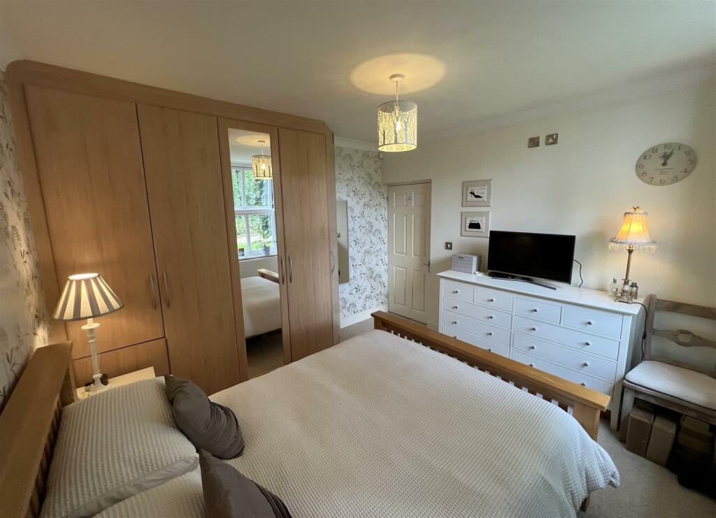Bedroom 1B.JPG
