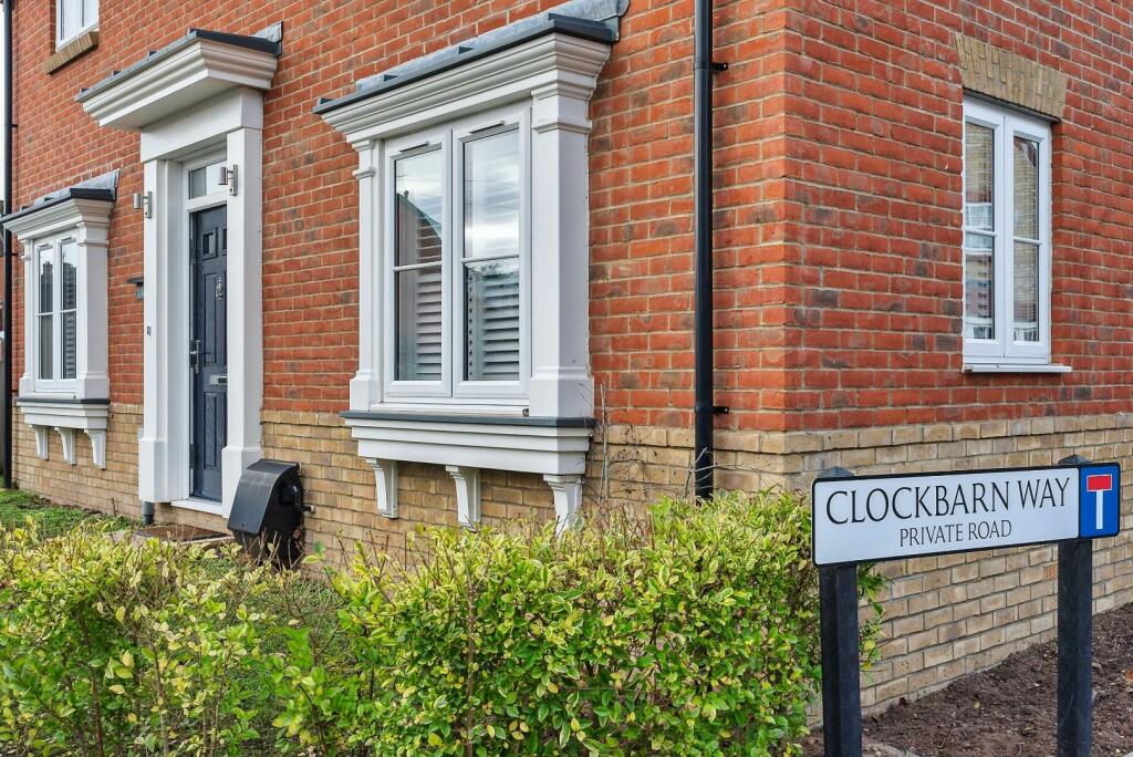 private road sign.jpeg