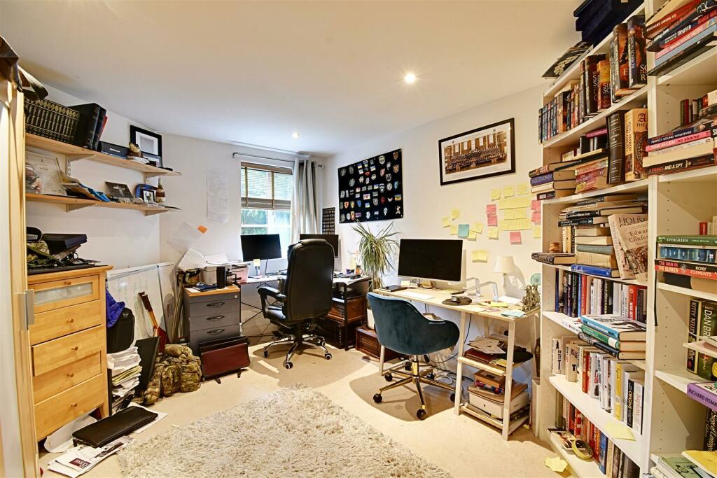 Bedroom 2.jpg