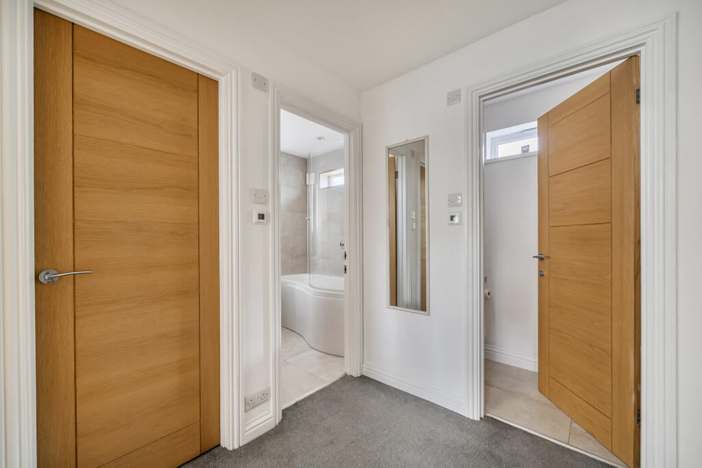 1354999-11-68c963...