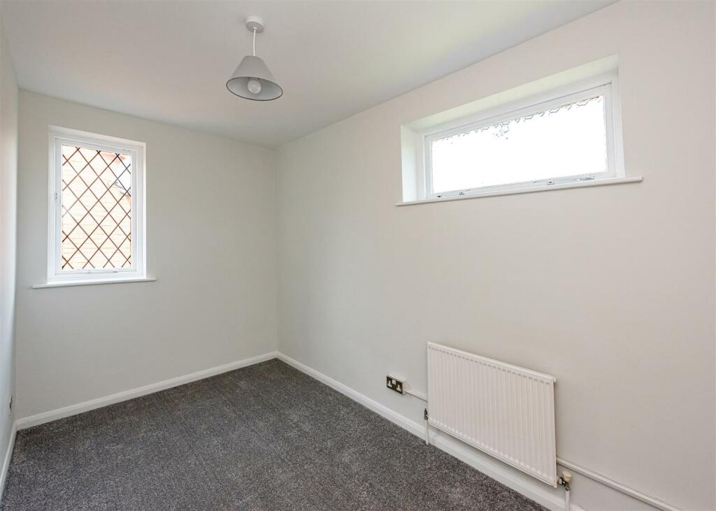 5 Sytch Lane-Bedroom 2.jpg