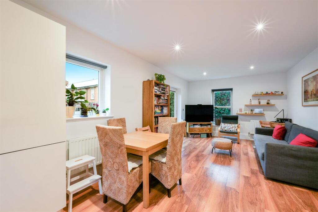 ASHFORD COURT, 12- (12).jpg