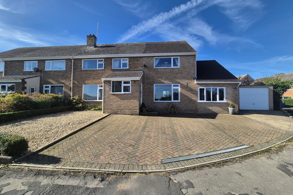 4 Bedroom Semi Detached for Sale